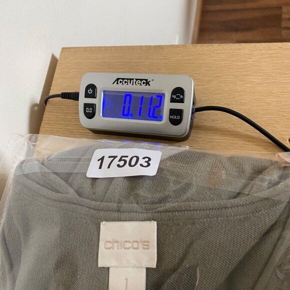 Chicos Sweater Womens 1 US Medium Green Silk Blend V Neck Tunic Stretch Pullover - Picture 10 of 10